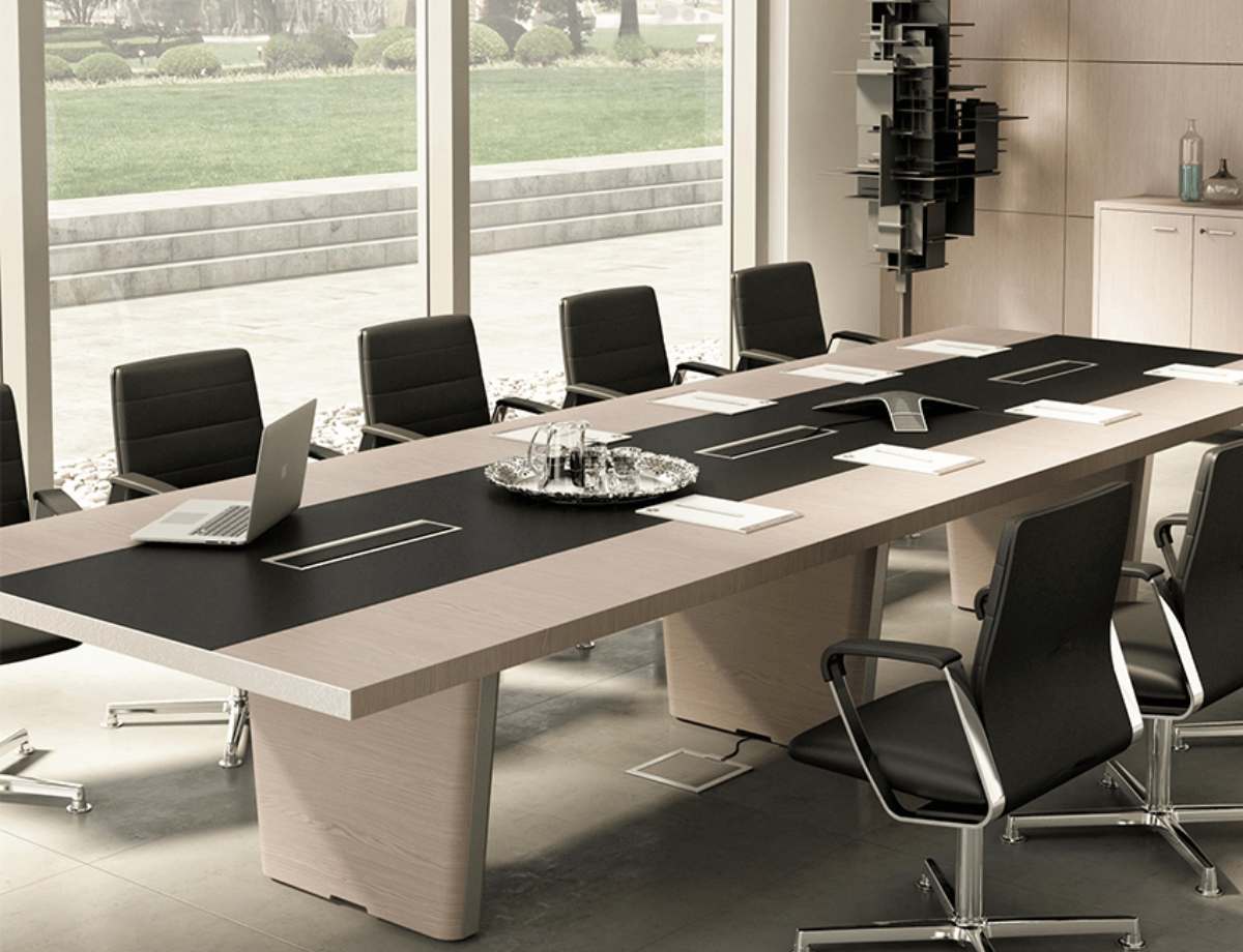 Top Meeting Tables to Buy in Dubai